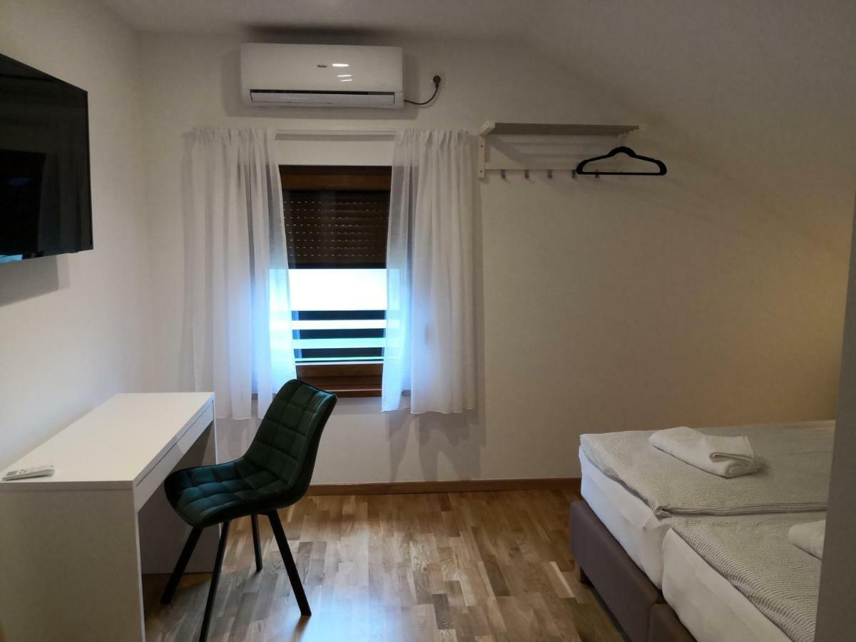 Accommodation Plitvice Korenica Luaran gambar