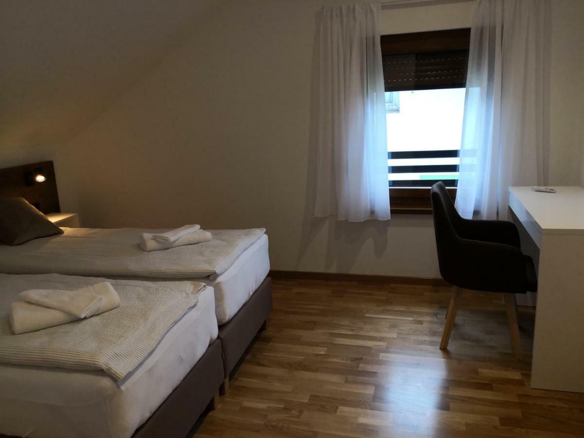 Accommodation Plitvice Korenica Luaran gambar